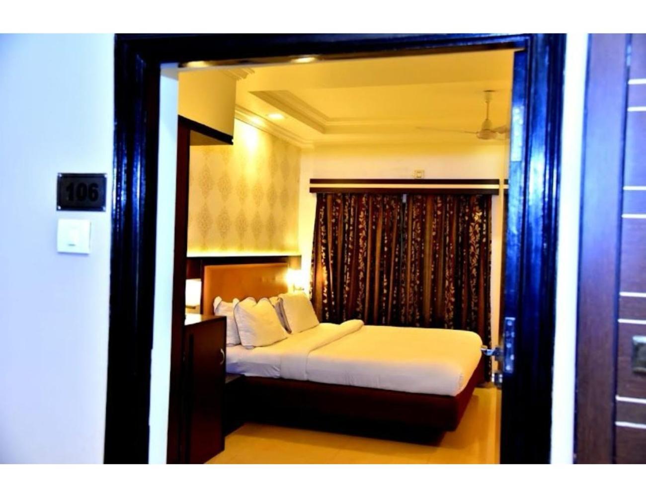 The Grand Krishna Luxury Hotel, Chikmagalūr Екстериор снимка