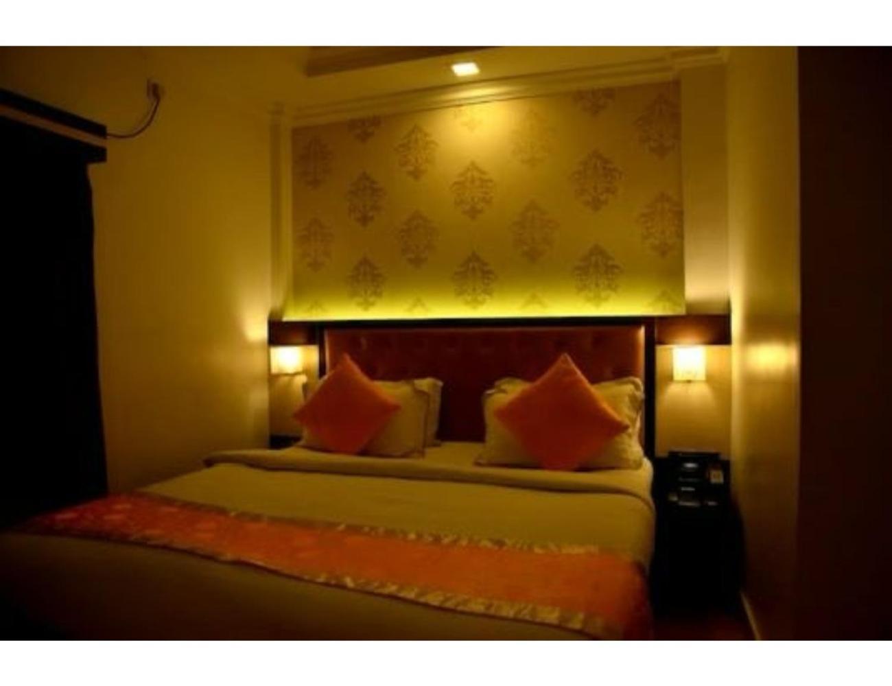 The Grand Krishna Luxury Hotel, Chikmagalūr Екстериор снимка
